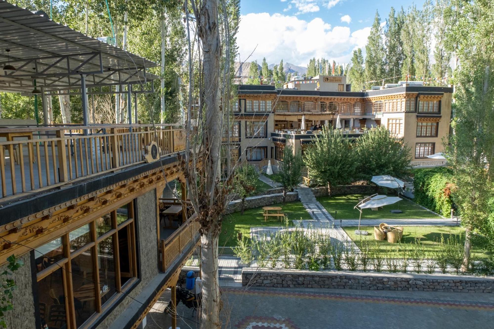 The Silk Route Ladakh Hotel Leh Exterior photo